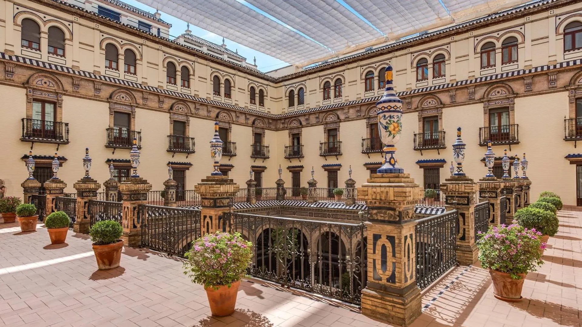 *****  Hotel Alfonso Xiii, A Luxury Collection Hotel, סביליה ספרד